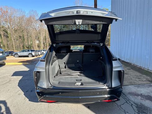 Used 2025 Cadillac Lyriq Sport image 34