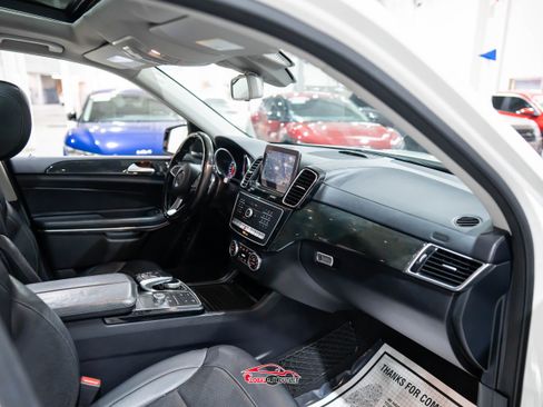 Used 2018 Mercedes-Benz GLS 550 550 4MATIC w/ Driver Assistance Package image 15