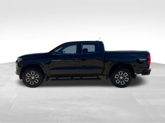 Used 2024 Chevrolet Colorado Z71 w/ Z71 Convenience Package 2 AWD/4WD video 3