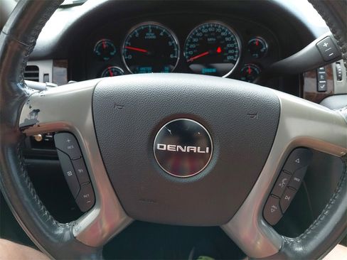Used 2011 GMC Sierra 1500 Denali image 30