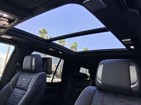 Used 2026 Cadillac Escalade Platinum Sport w/ LPO, Floor Liner Package RWD image 21