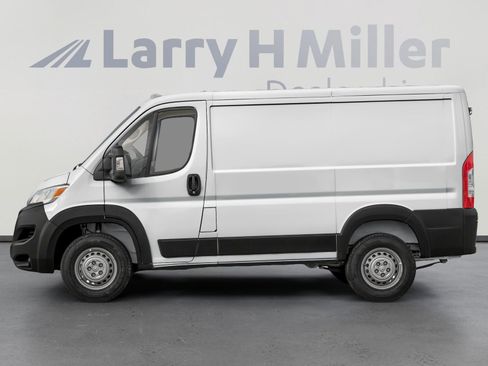 New 2026 RAM ProMaster 1500 w/ Convenience Group FWD image 4