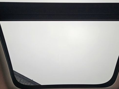 Certified 2024 Volvo V60 B5 Cross Country Plus image 24