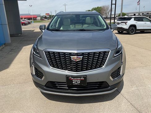 Used 2023 Cadillac XT5 Premium Luxury AWD/4WD image 3