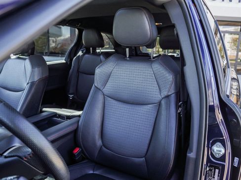 Used 2023 Toyota Sienna XSE image 16