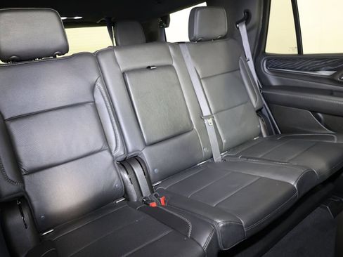 Used 2021 GMC Yukon Denali w/ Denali Premium Package AWD/4WD image 46