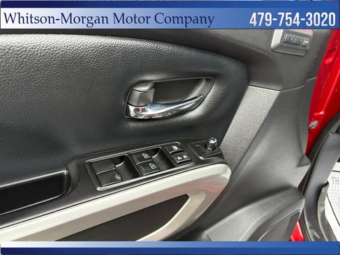 Used 2019 Nissan Titan PRO-4X w/ Pro-4x Convenience Package AWD/4WD image 12