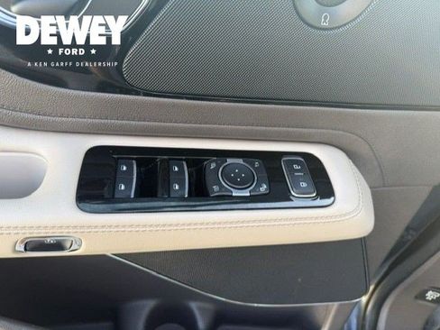 Used 2021 Lincoln Aviator Reserve w/ Equipment Group 201A AWD/4WD image 12
