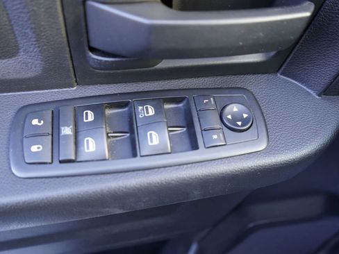 Used 2015 RAM 1500 Express RWD image 12