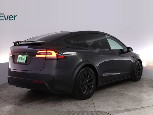 Used 2024 Tesla Model X AWD/4WD image 3