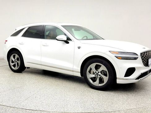 Used 2026 Genesis GV70 2.5T Advanced image 3