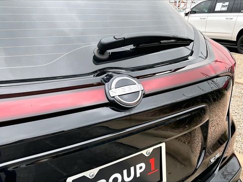 Used 2024 Nissan Kicks SR FWD image 31