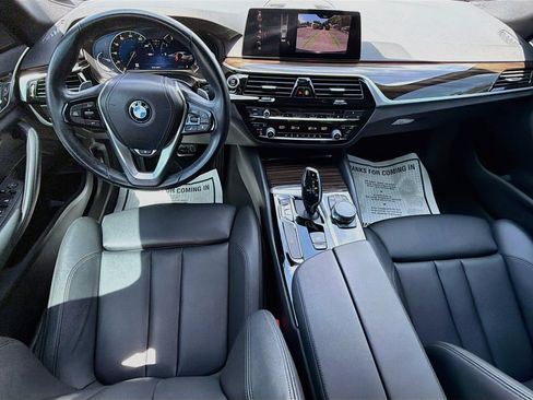 Used 2019 BMW 530i xDrive w/ Convenience Package AWD/4WD image 16