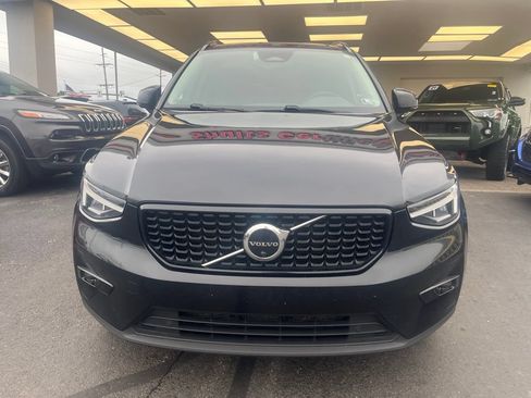 Used 2023 Volvo XC40 B5 Plus w/ Driver Assist Package AWD/4WD image 11
