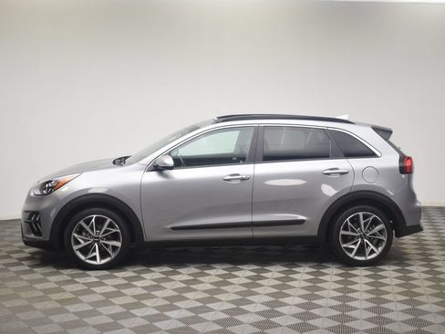Used 2022 Kia Niro Touring Special Edition FWD image 12