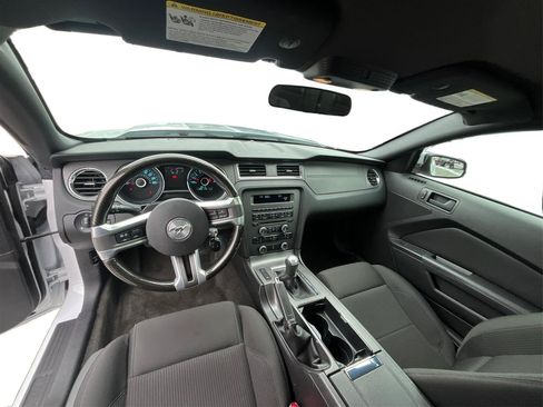 Used 2014 Ford Mustang GT RWD image 23