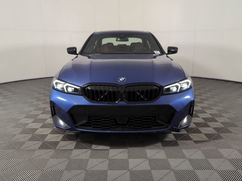 Used 2026 BMW 330i Sedan w/ M Sport Package RWD image 5