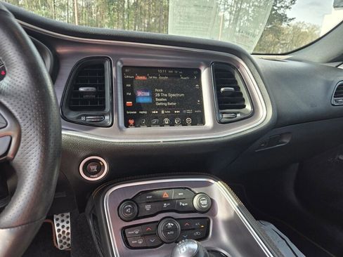 Used 2015 Dodge Challenger R/T Plus image 14