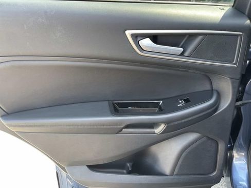 Used 2018 Ford Edge SEL w/ Equipment Group 201A AWD/4WD image 21