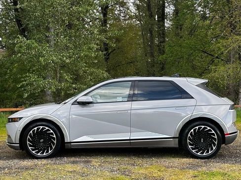 Certified 2023 Hyundai Ioniq 5 Limited AWD/4WD image 6