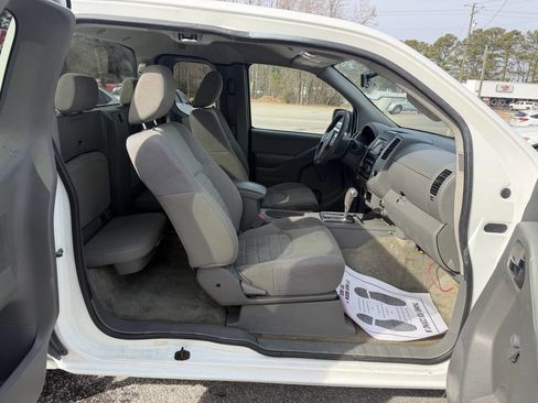Used 2018 Nissan Frontier S image 14