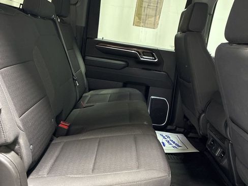 Used 2024 Chevrolet Silverado 2500 LT w/ Convenience Package image 27