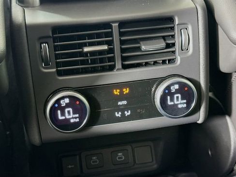 New 2026 Land Rover Discovery Dynamic SE AWD/4WD image 27