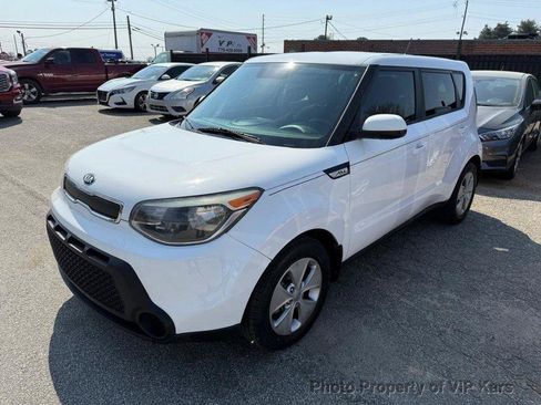Used 2016 Kia Soul FWD image 19