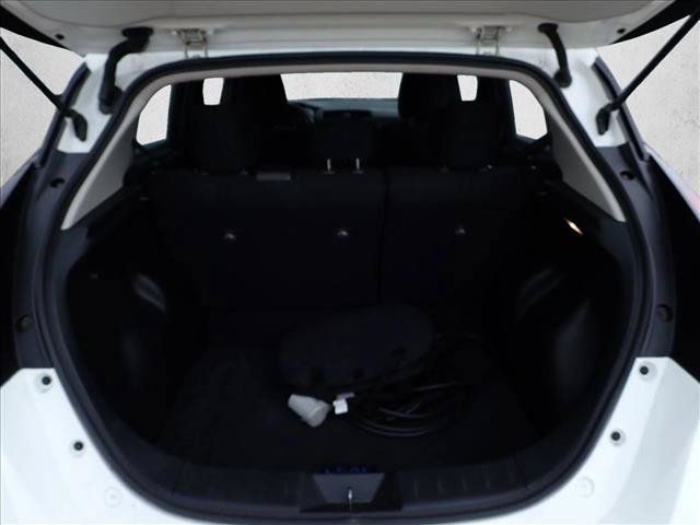 Used 2025 Nissan Leaf S FWD image 7