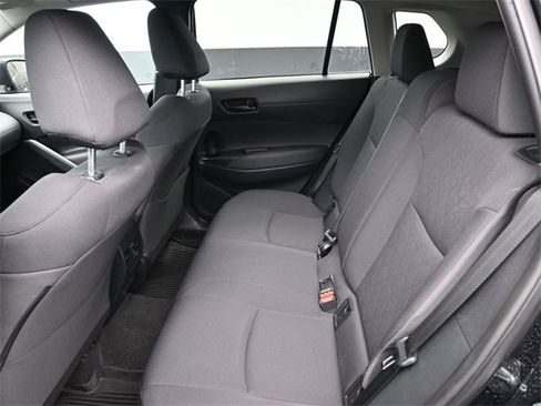 Used 2023 Toyota Corolla Cross LE image 23