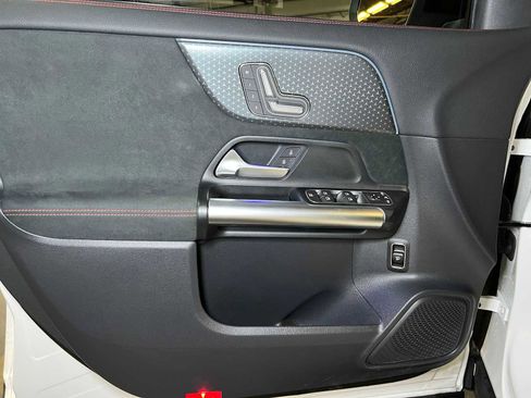 Certified 2025 Mercedes-Benz GLA 250 4MATIC image 19