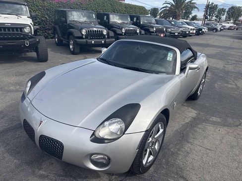 Used 2008 Pontiac Solstice Convertible w/ Premium Package RWD image 14
