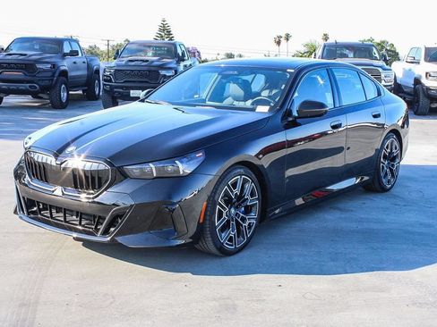 Used 2024 BMW i5 eDrive40i w/ M Sport Package RWD image 4