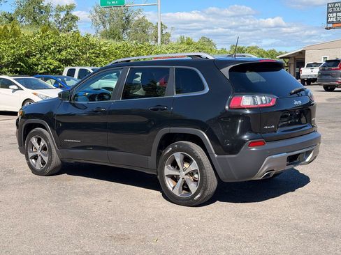 Used 2019 Jeep Cherokee Limited w/ Trailer Tow Group AWD/4WD image 7