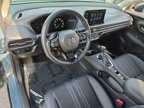 Used 2023 Honda HR-V EX-L image 15