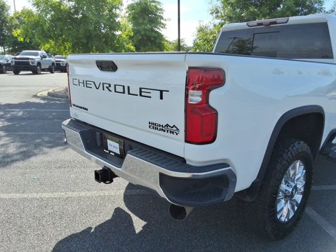 Certified 2021 Chevrolet Silverado 3500 High Country w/ Z71 Off-Road Package AWD/4WD image 16