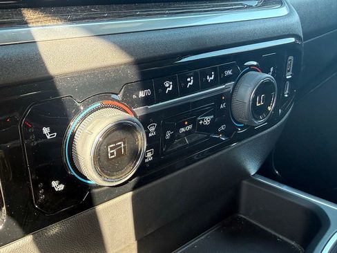 Used 2025 Chevrolet Silverado 1500 LT Trail Boss w/ Convenience Package II image 36