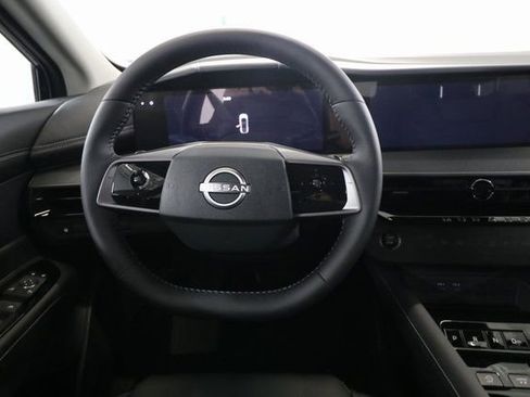 New 2025 Nissan Murano SV image 6