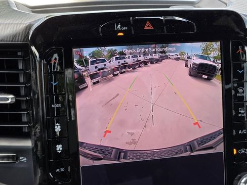 New 2026 RAM 1500 4x4 Crew Cab image 18