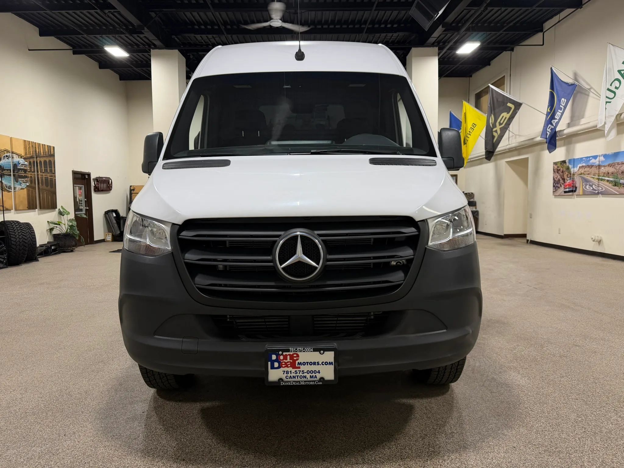 Used 2020 Mercedes-Benz Sprinter 2500 image 2