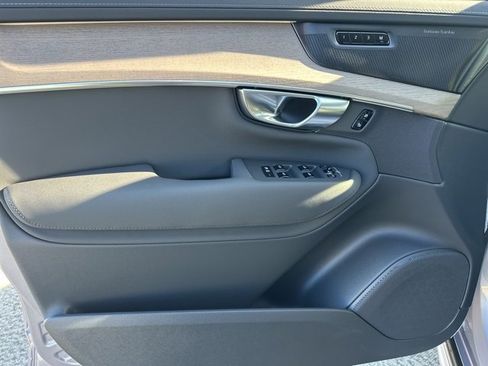 New 2026 Volvo XC90 B6 Plus image 12