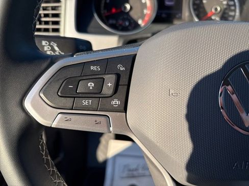 Used 2021 Volkswagen Atlas SE image 22