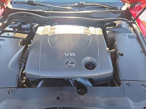 Used 2014 Lexus IS 250C image 32