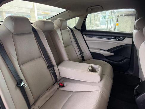 Used 2018 Honda Accord LX image 21