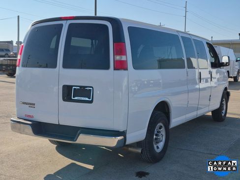 Used 2016 Chevrolet Express 3500 LT w/ LT Preferred Equipment Group image 7