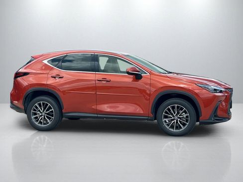 Used 2024 Lexus NX 250 FWD w/ Cold Area Package image 4