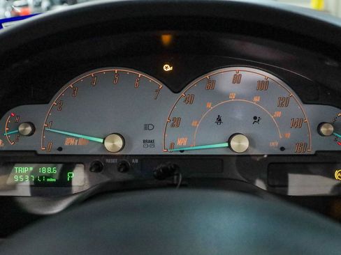 Used 2002 Ford Thunderbird RWD image 16