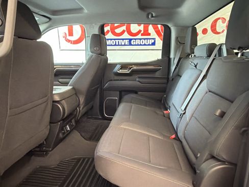 Used 2023 GMC Sierra 1500 Elevation image 18