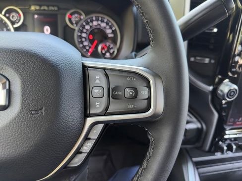 Used 2025 RAM 2500 Big Horn AWD/4WD image 6