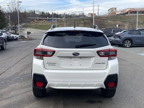 Used 2023 Subaru Crosstrek 2.0i image 4